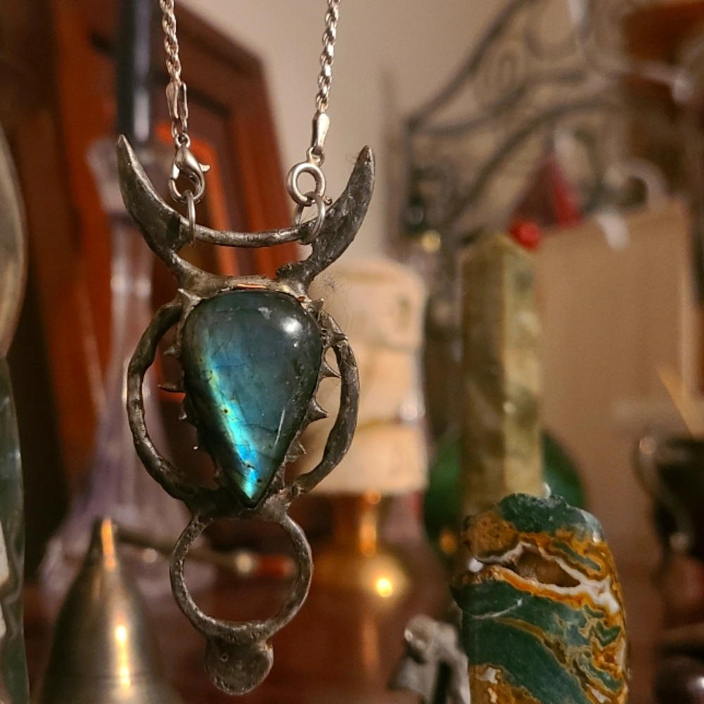 Evil Queen Copper Coated Spectrolite/ Labradorite Pendant/ Necklace